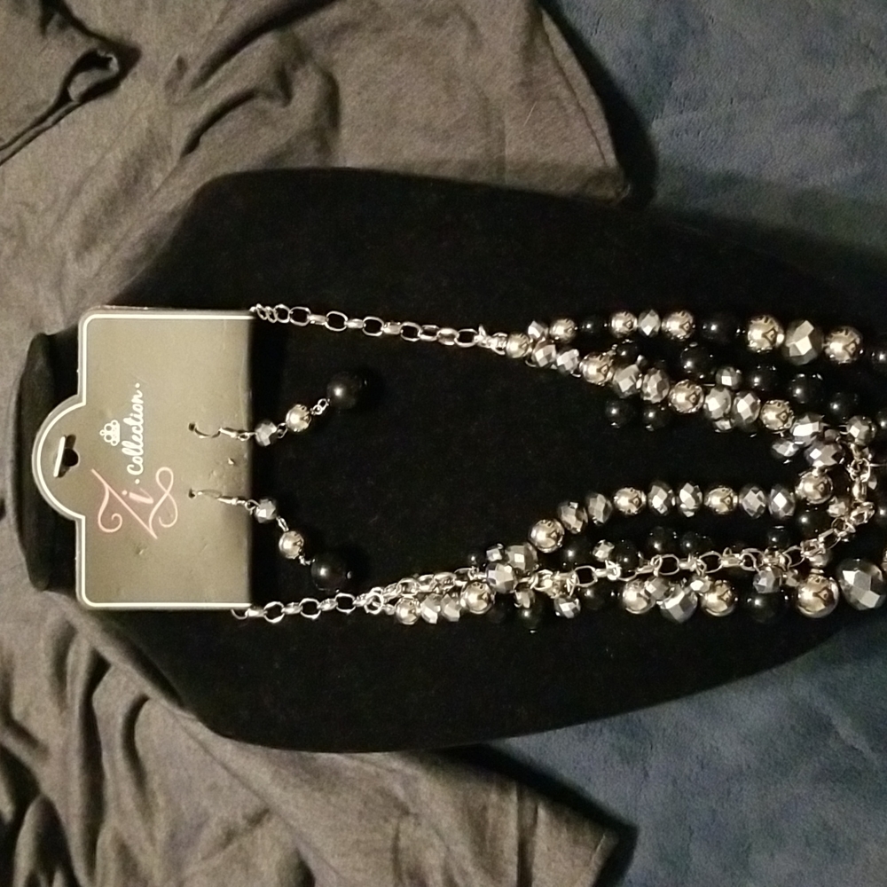 Zi Collection